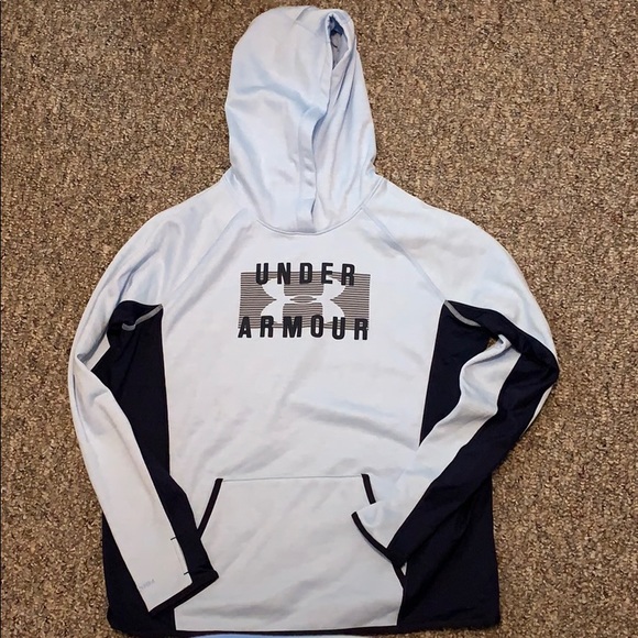 Under Armour Tops - XL women’s Under Armour sweatshirt